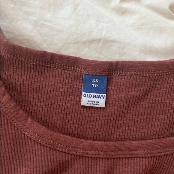 XS Old Navy Scoop-Necked Maroon Long Sleeve - Picture 6 of 6